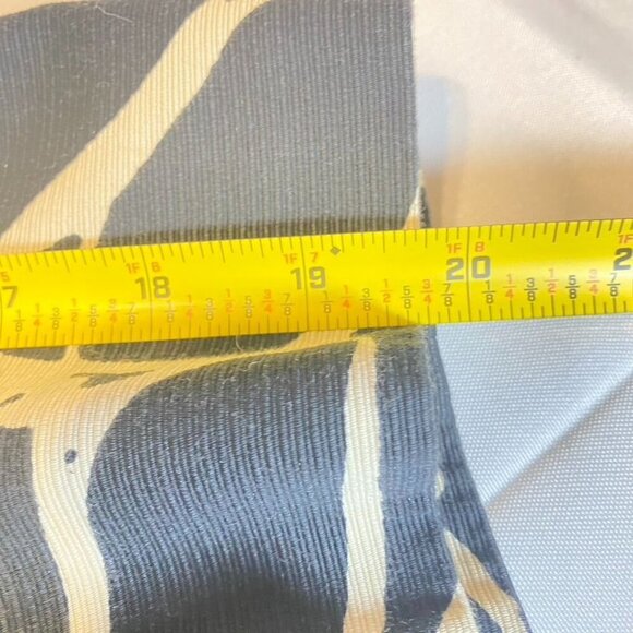 Vintage Anne Klein Mid-Length Cotton Coat With Abstract Leaf Pattern & Slip Pock - Picture 9 of 12